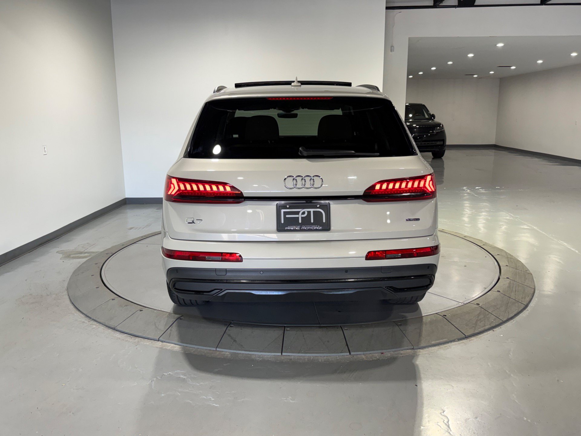 Used 2024 Audi Q7 2.0T Premium Plus w/ Premium Plus Package AWD/4WD image 11