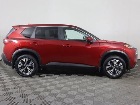 Used 2023 Nissan Rogue SV image 16