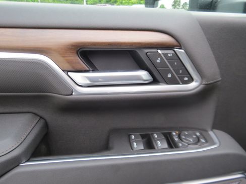 New 2026 Chevrolet Silverado 3500 High Country w/ High Country Premium Package AWD/4WD image 23