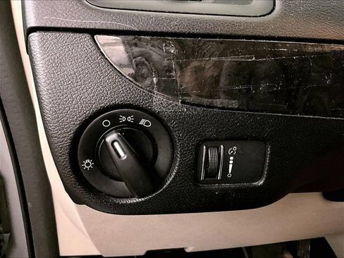 Used 2017 Dodge Grand Caravan SE w/ Power Window Group FWD image 32