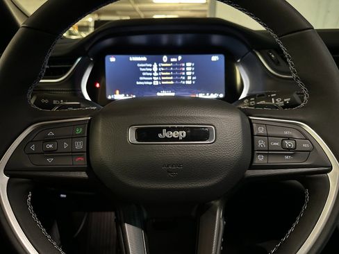 New 2025 Jeep Grand Cherokee L Laredo w/ Luxury Tech Group I image 23
