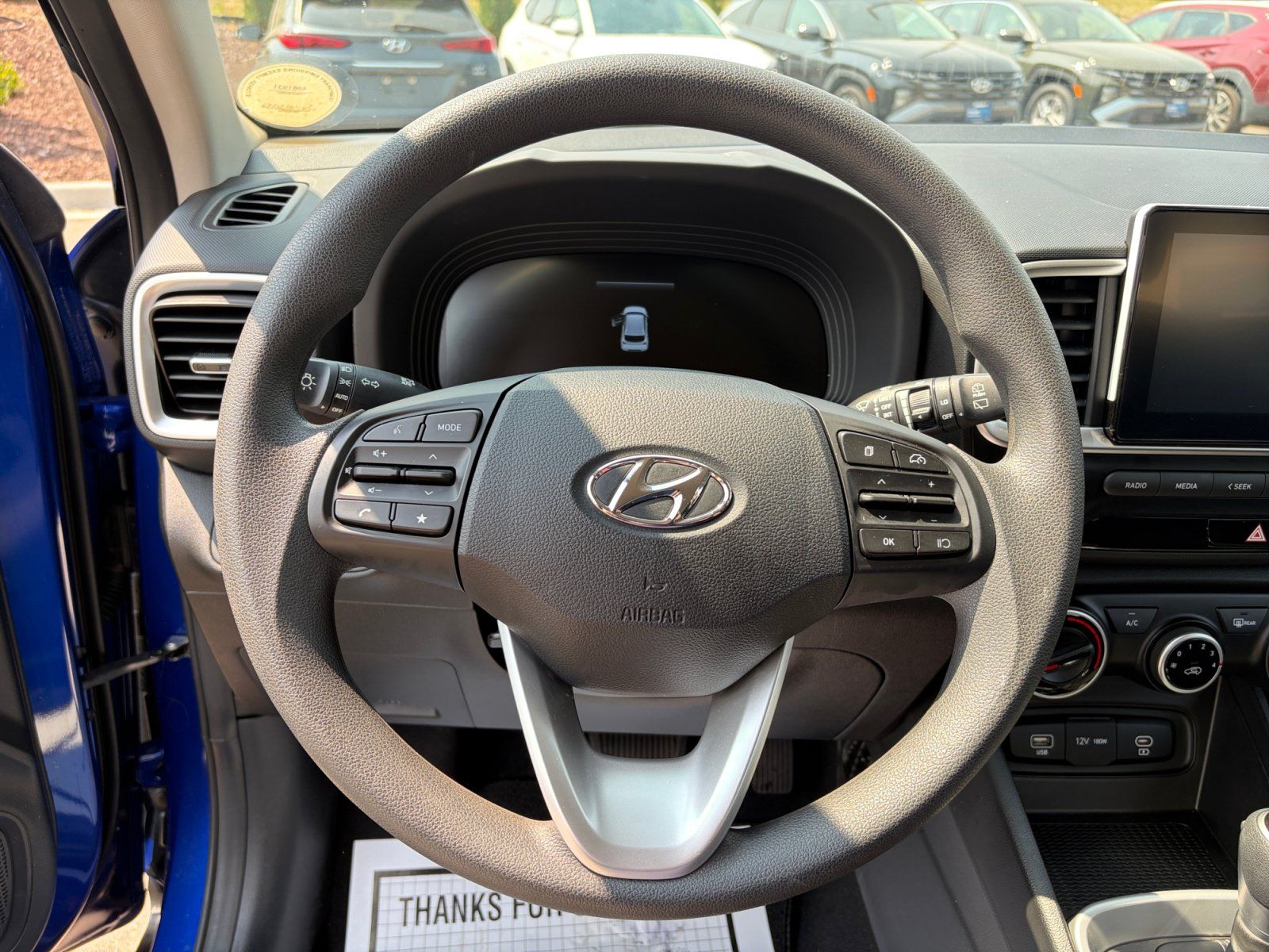 Certified 2025 Hyundai Venue SE FWD image 9