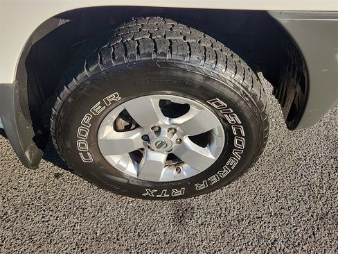 Used 2011 Nissan Xterra S w/ 4X4 Value Package image 8