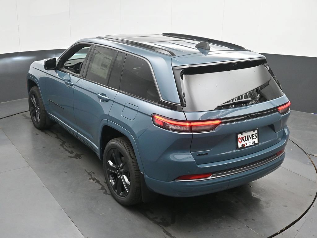 New 2027 Jeep Grand Cherokee Limited AWD/4WD image 42