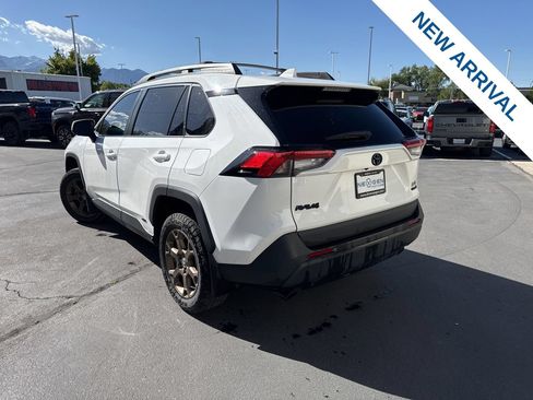 Used 2023 Toyota RAV4 AWD Hybrid image 5