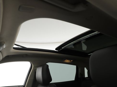 Used 2020 Lincoln Nautilus Reserve w/ Equipment Group 201A image 8