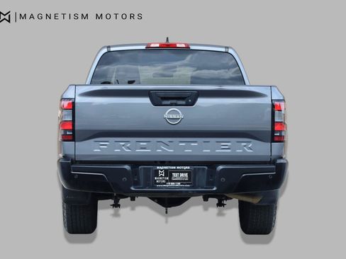 Used 2022 Nissan Frontier S w/ Technology Package RWD image 2