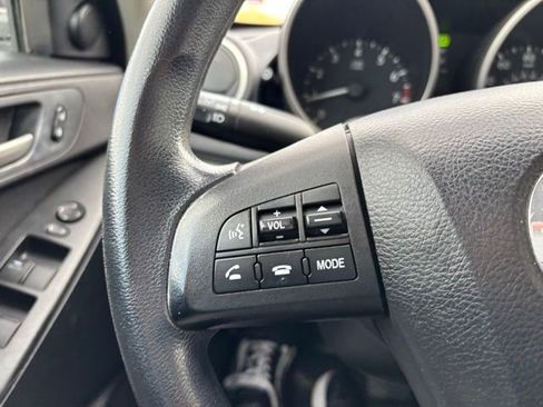 Used 2011 MAZDA MAZDA3 i Touring image 12