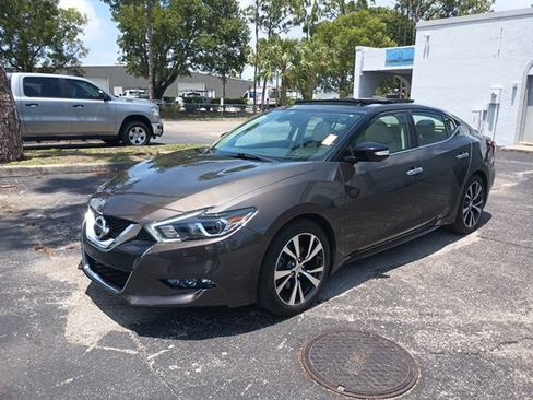 Used 2016 Nissan Maxima Platinum FWD image 2