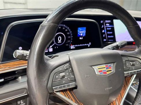 Used 2023 Cadillac Escalade ESV Premium Luxury image 33