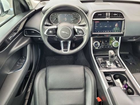Used 2020 Jaguar XE S image 16