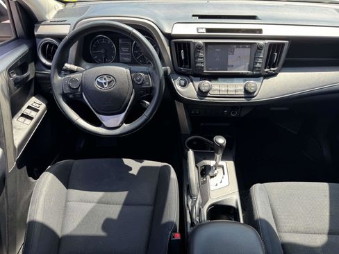 Used 2016 Toyota RAV4 XLE w/ Convenience Package AWD/4WD image 17