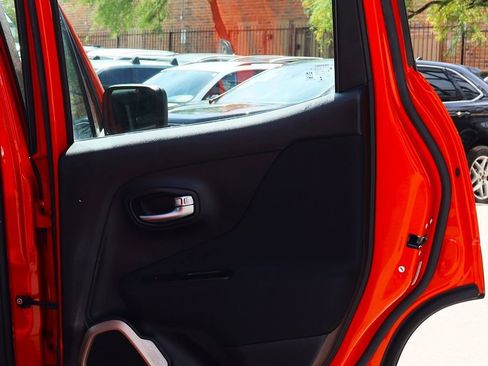 Used 2017 Jeep Renegade Sport w/ Power & Air Group image 26