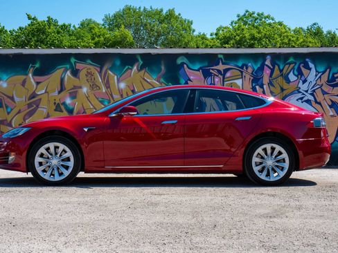 Used 2017 Tesla Model S 90D AWD/4WD image 6