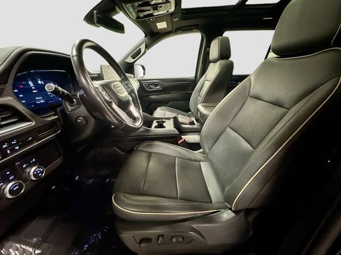 Used 2022 GMC Yukon SLT w/ SLT Premium Package image 9