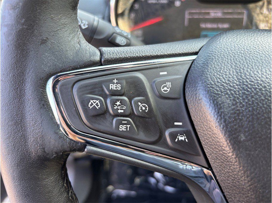 Used 2017 Chevrolet Cruze Premier FWD image 22