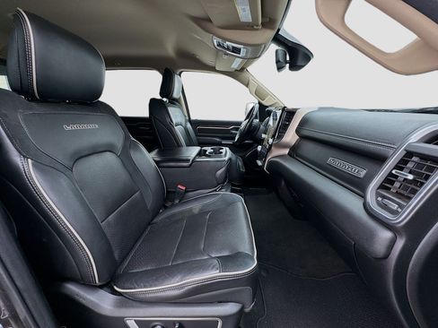 Used 2019 RAM 1500 Laramie AWD/4WD image 19