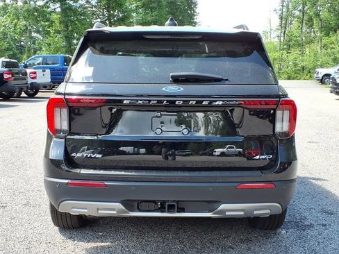 New 2026 Ford Explorer Active w/ Active Comfort Package AWD/4WD image 5
