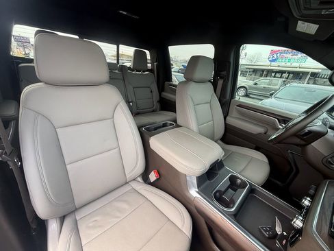 Used 2024 GMC Sierra 2500 SLT w/ SLT Premium Package image 24