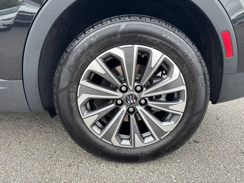 Used 2024 Buick Envision Preferred AWD/4WD image 40