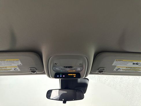 Used 2020 Buick Encore GX Preferred w/ Cold Weather Comfort Package image 37