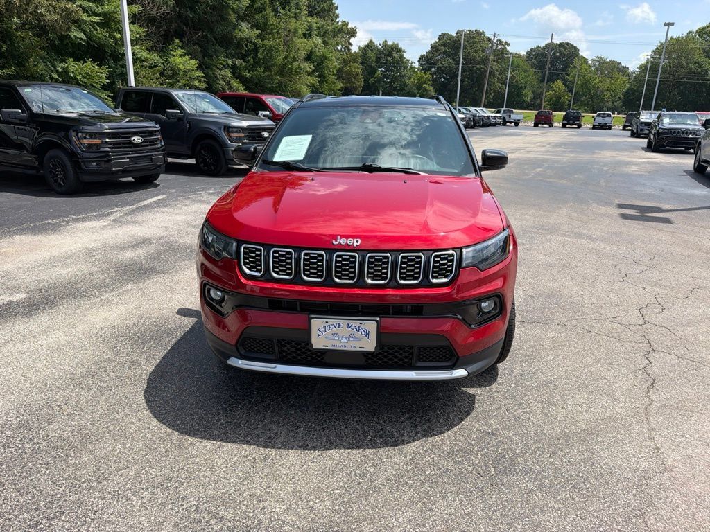 Used 2025 Jeep Compass Limited AWD/4WD image 8