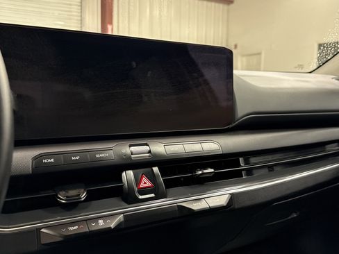 Used 2025 Kia K4 EX image 11