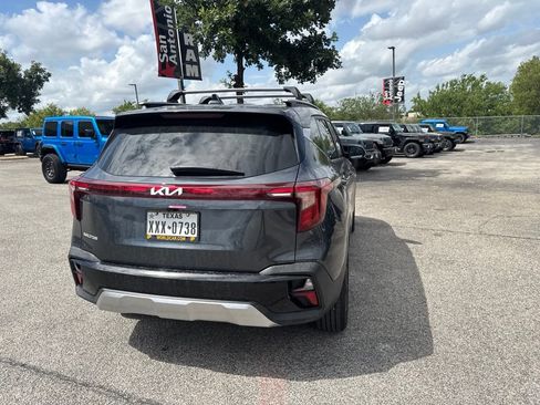 Used 2026 Kia Seltos EX FWD image 24