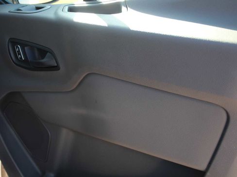 New 2024 Ford Transit 250 148 Medium Roof image 15