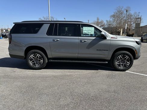 New 2026 Chevrolet Suburban Z71 w/ Comfort Package image 8