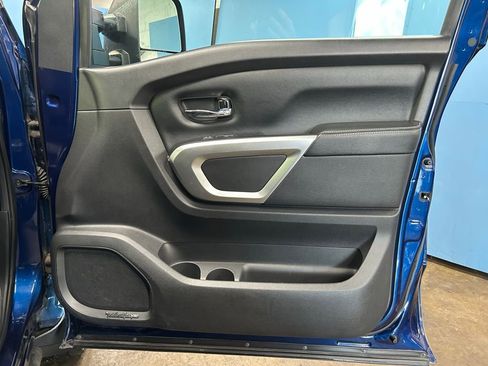 Used 2016 Nissan Titan PRO-4X w/ Pro-4x Convenience Package image 48