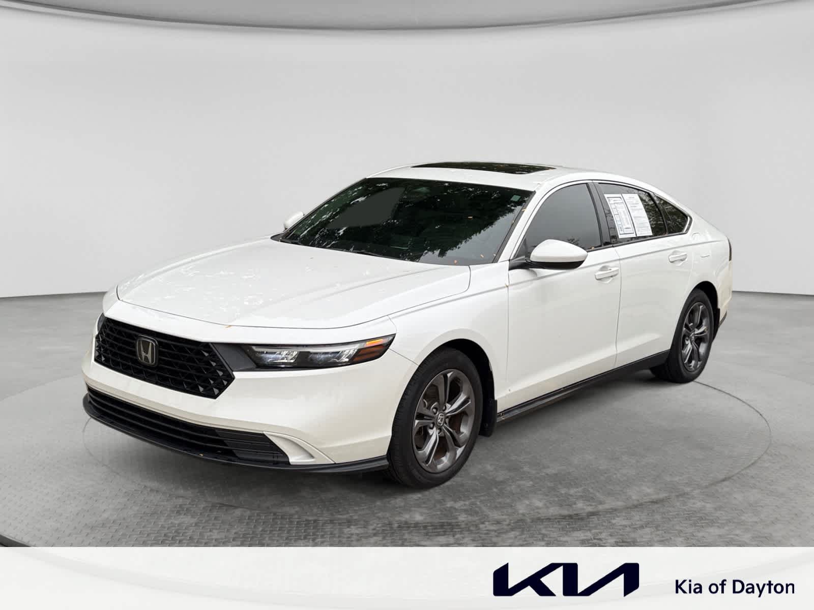 Used 2023 Honda Accord EX image 1