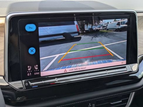 Used 2024 Volkswagen Atlas SE FWD image 23