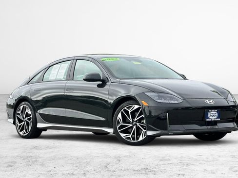 Used 2023 Hyundai Ioniq 6 SEL RWD image 2