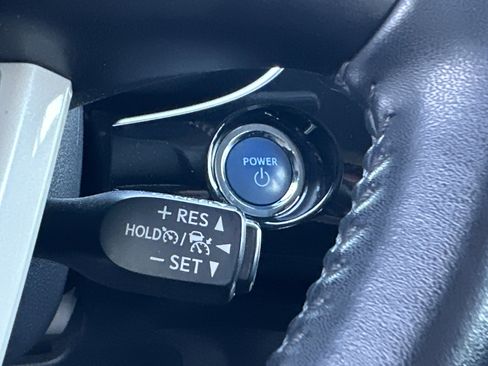 Used 2018 Toyota Prius Prime Plus image 19