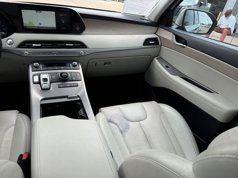 Used 2022 Hyundai Palisade SEL w/ 8P Bench Seat Package FWD image 19