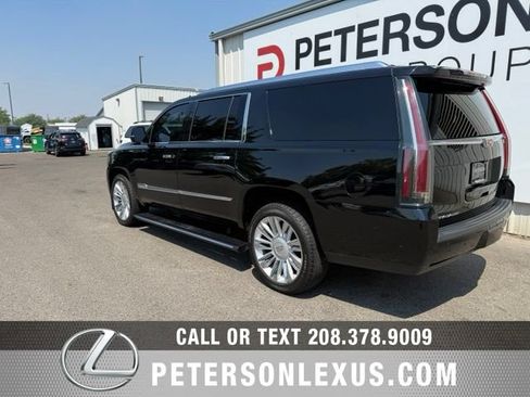 Used 2019 Cadillac Escalade ESV Platinum AWD/4WD image 6