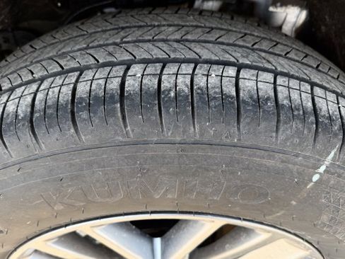 Certified 2025 Nissan Rogue S image 29