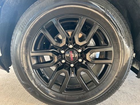 Used 2022 GMC Sierra 1500 Elevation image 23