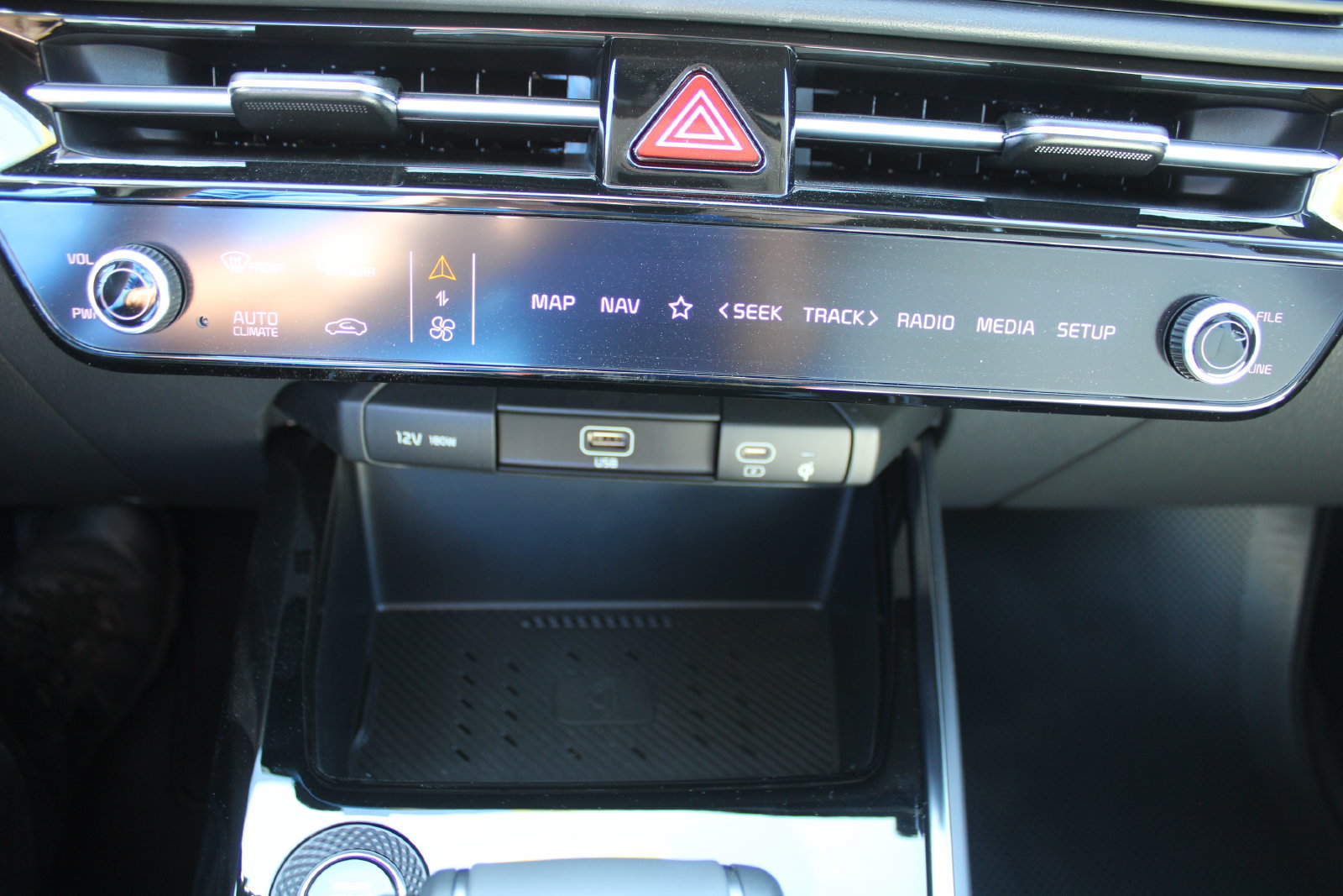 New 2026 Kia Niro EX FWD image 40