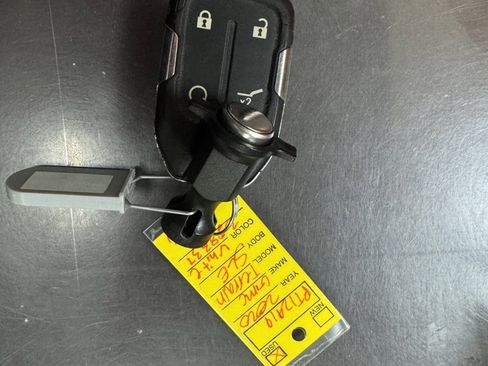 Used 2020 GMC Terrain SLE w/ Driver Convenience Package image 12