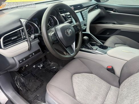 Used 2019 Toyota Camry LE w/ Carpet Mat Package image 12
