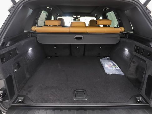 Used 2026 BMW X5 xDrive40i w/ M Sport Package image 23