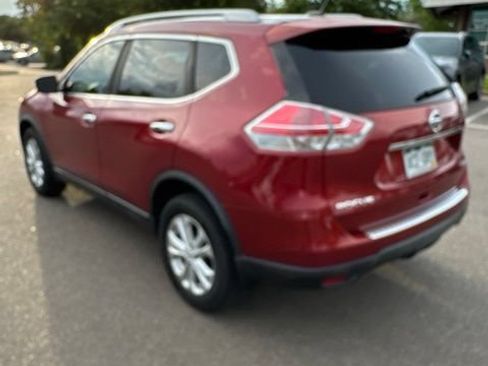 Used 2016 Nissan Rogue SV AWD/4WD image 2