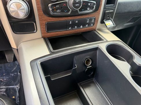 Used 2014 RAM 1500 Laramie w/ Convenience Group image 30