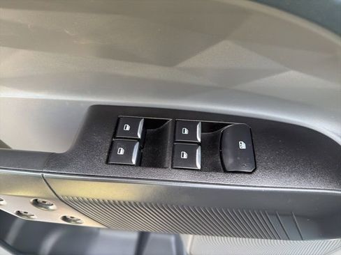 Certified 2022 Ford Maverick XL image 18