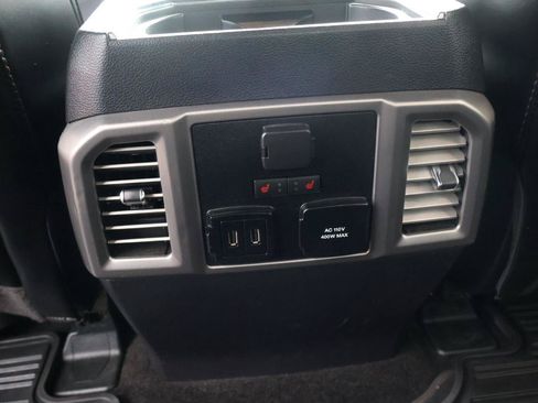 Used 2018 Ford F150 Platinum w/ Equipment Group 701A Luxury AWD/4WD image 15