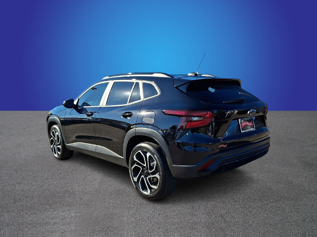 Used 2025 Chevrolet Trax RS w/ Sunroof Package FWD image 6