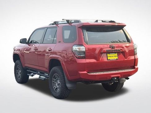 Used 2020 Toyota 4Runner SR5 AWD/4WD image 6
