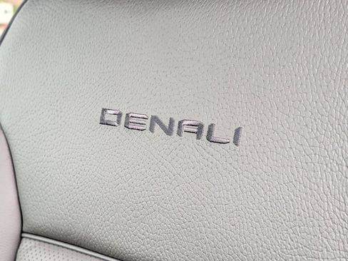 New 2026 GMC Sierra 1500 Denali w/ Denali Reserve Package AWD/4WD image 42